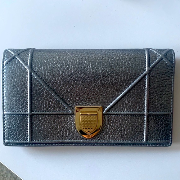 DIOR DIORAMA CLUTCH BAG - Picture 1 of 5